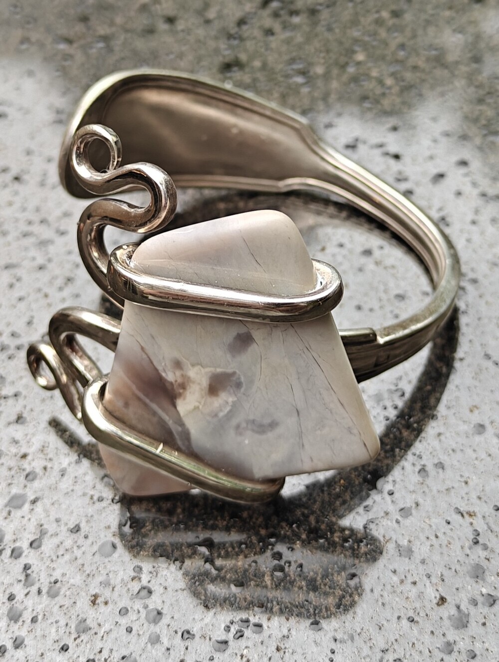 🇨🇦 Vintage brutalist Cristofle Paris upcycled fork bracelet with marble stone